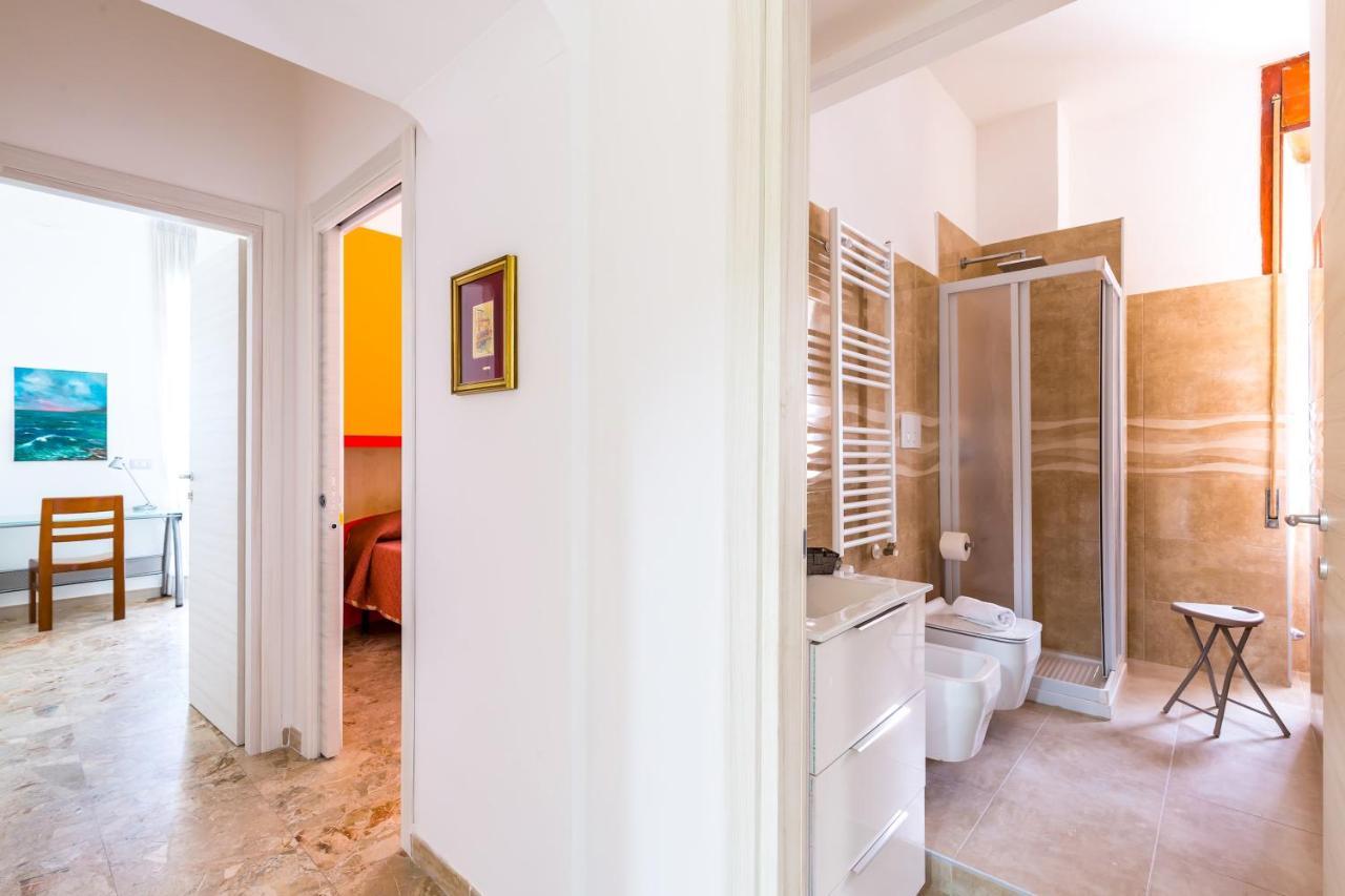 Rione Emanuele III - 4 Bedroom Apartment Неаполь Екстер'єр фото