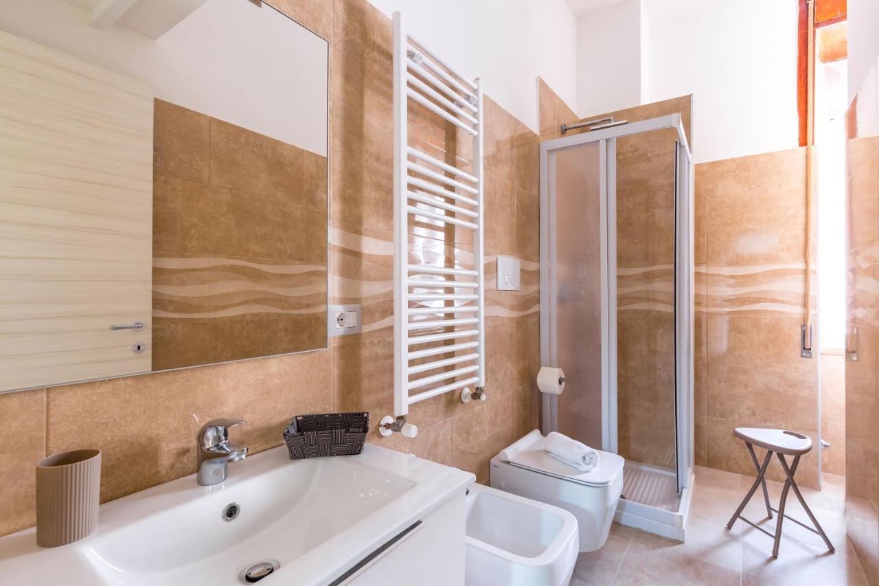 Rione Emanuele III - 4 Bedroom Apartment Неаполь Екстер'єр фото